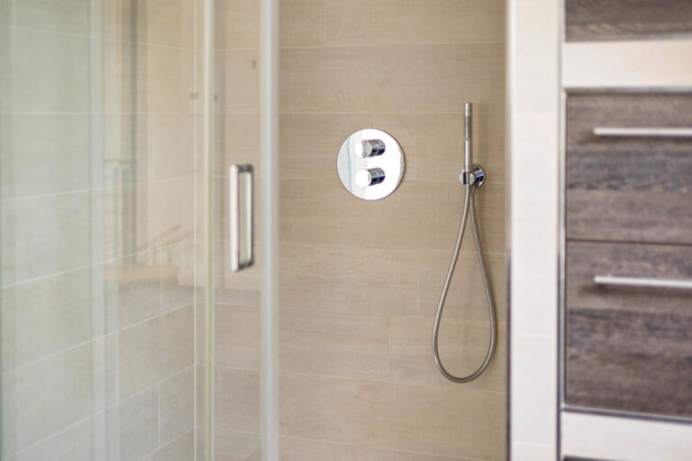 Dusche Bad OG