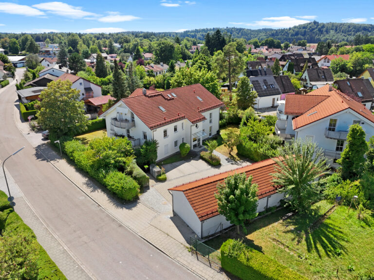 Luftbild mit Einzelgaragen