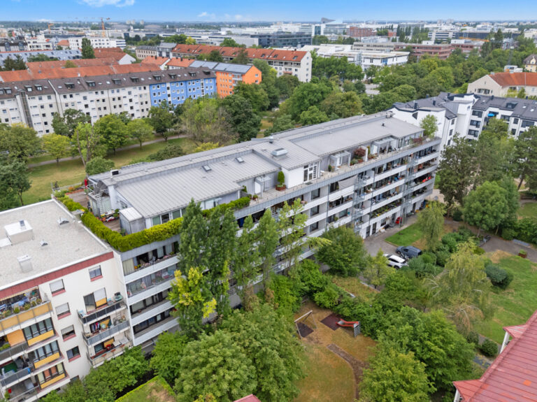 Blick auf das Rückgebäude