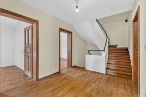 Treppenhaus im EG