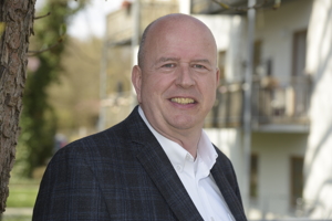 Herr Thomas Schippert